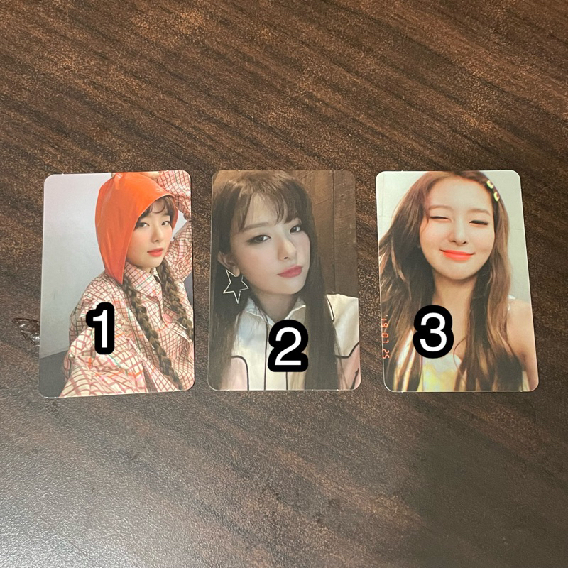 RES VELVET SEULGI THE REVE FESTIVAL DAY 2 PHOTOCARD PC ALBUM
