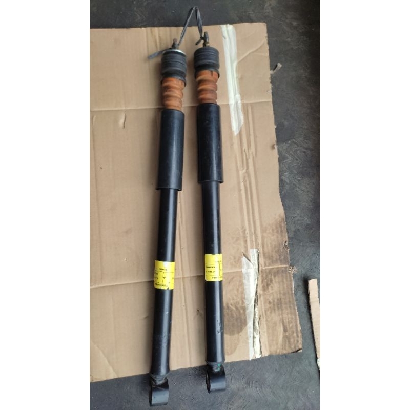 shockbreker belakang ertiga original monroe
