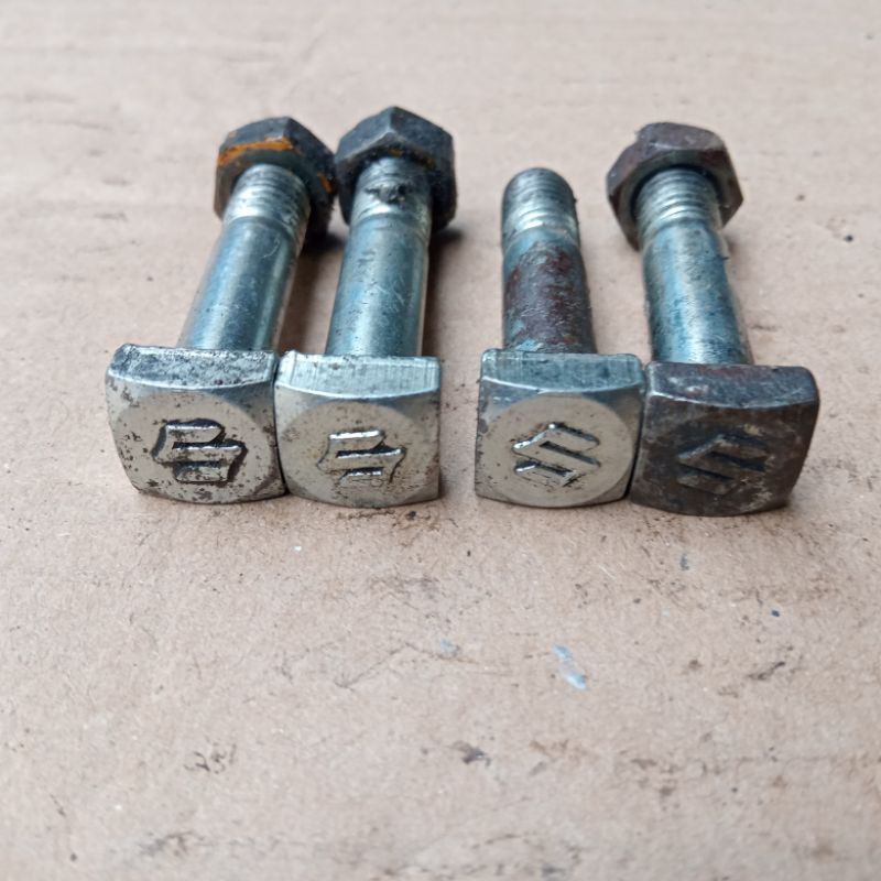 baut gear belakang Suzuki a100 original
