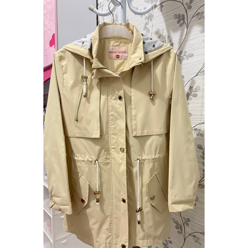 Preloved Jaket Novel.Mice Size M