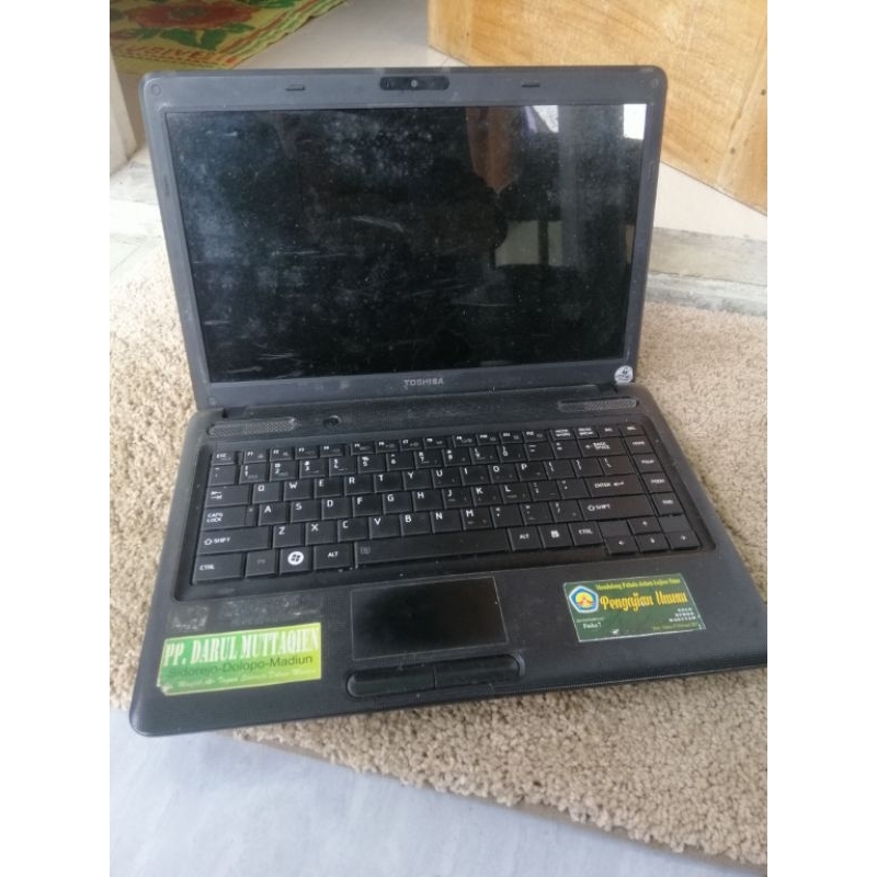 Leptop Toshiba Satelite C640