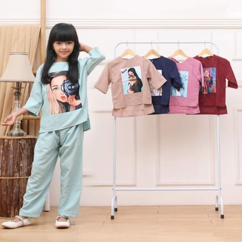 SETELAN ANAK BERGAMBAR SLEBEW