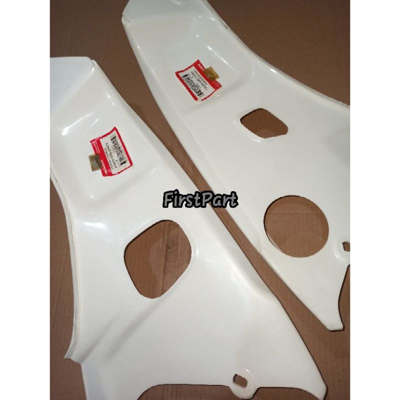 Sayap putih astrea Grand Original AHM / Legshield putih