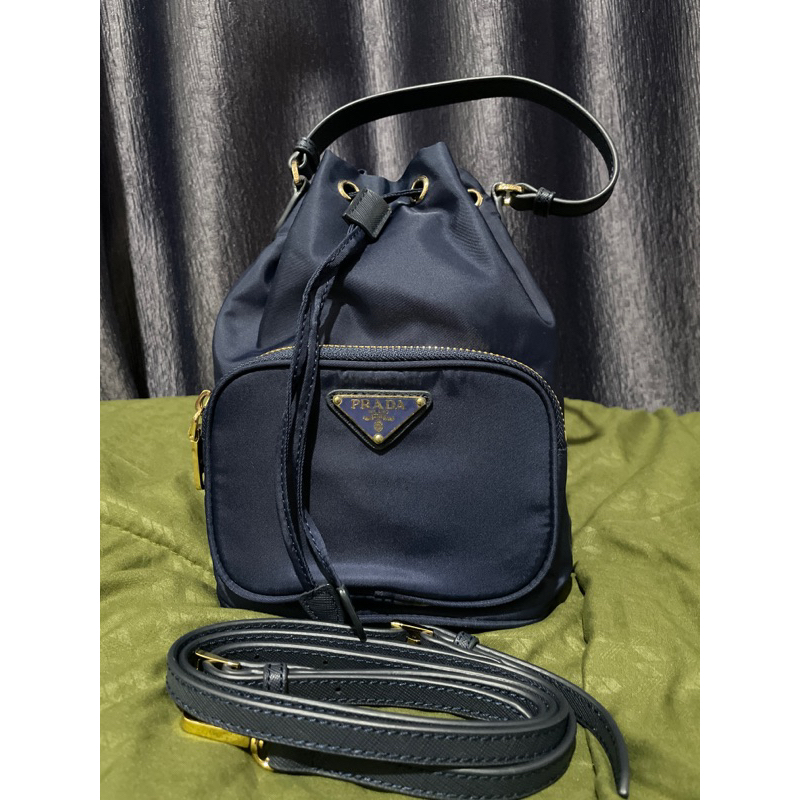 tas serut mini/bucket bag nylon Pr4d4 preloved like new