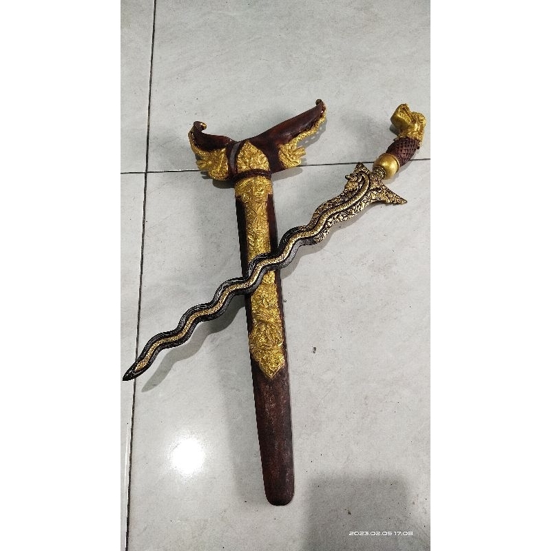 Keris antik unik kinatah dhapur naga sasra luk 13 berpamor wahyu tumurun