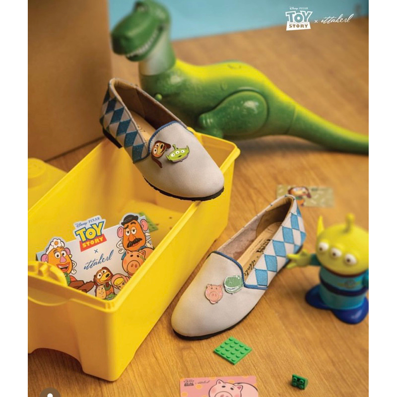 Ittaherl Toy Story Friendship Slip On Whisper