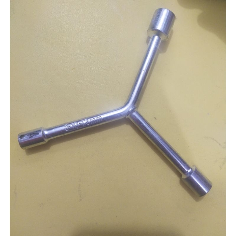 KUNCI PAS SOKET / KUNCI BAUT / SOCKET WRENCH / GAGANG PEGANGAN KUNCI SOKET