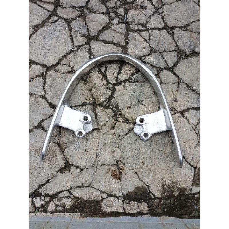 Behel Scoopy Thailand S12  behel scopy s 12 thailand Pegangan jok belakang Scoopy Thailand