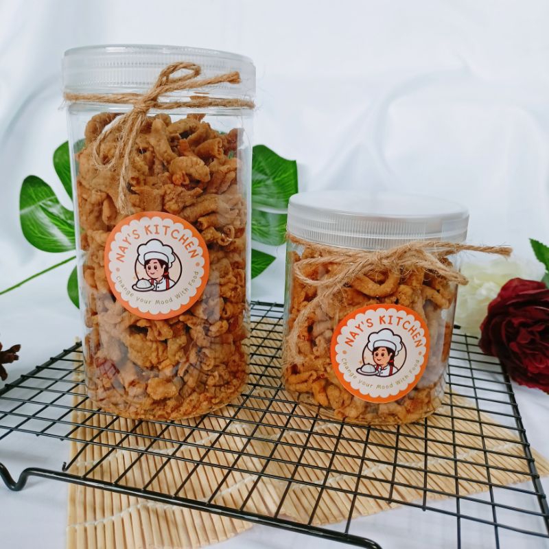 

Usus Crispy Cikruh Chili Oil (Keripik Usus Ayam Pedas Balado Daun Jeruk)