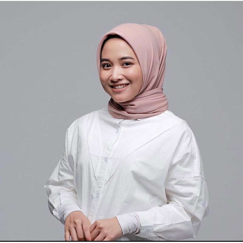 Jilbab Polos Elita Rukmana Square