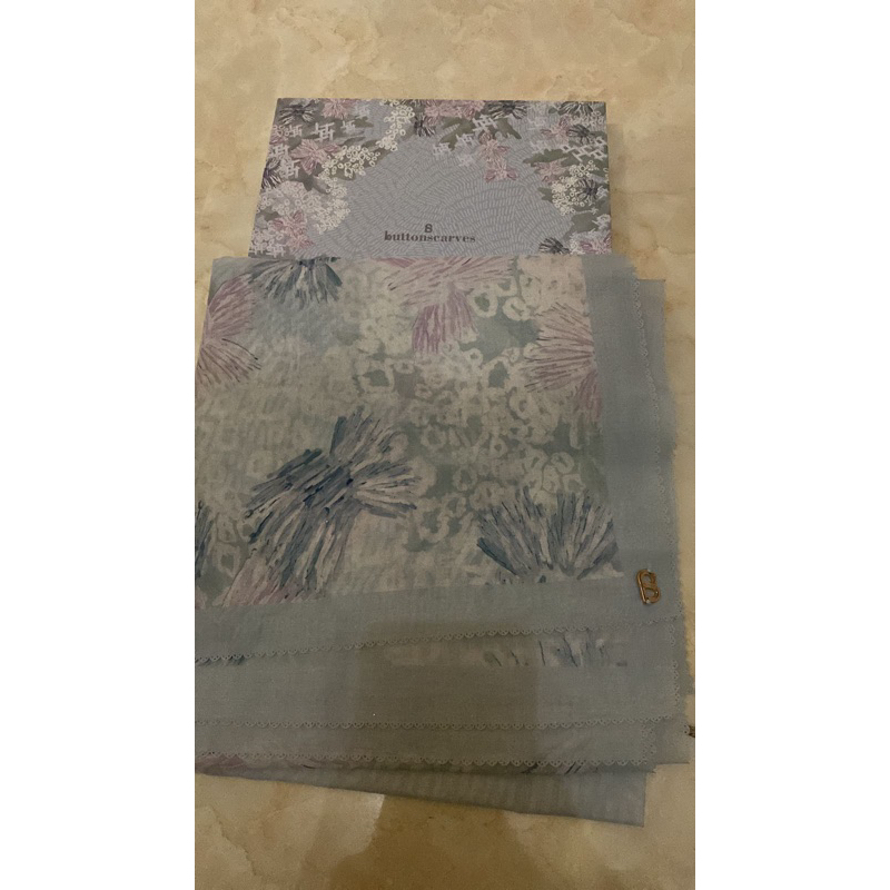 [ preloved ] buttonscarves les amities roborn - baby blue