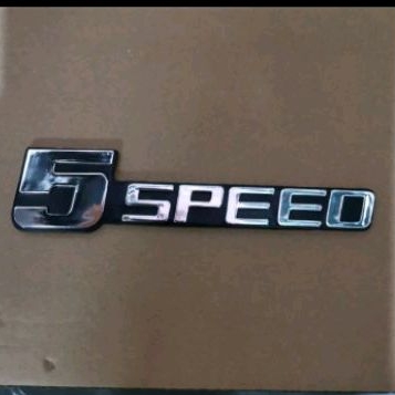 emblem tulisan 5 SPEED motif timbul