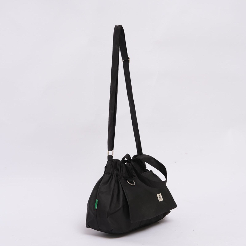 Dumpling Bag Tas Selempang Handle Bag Tas Wanita Tas serut Terbaru Size M Minor Mate Black