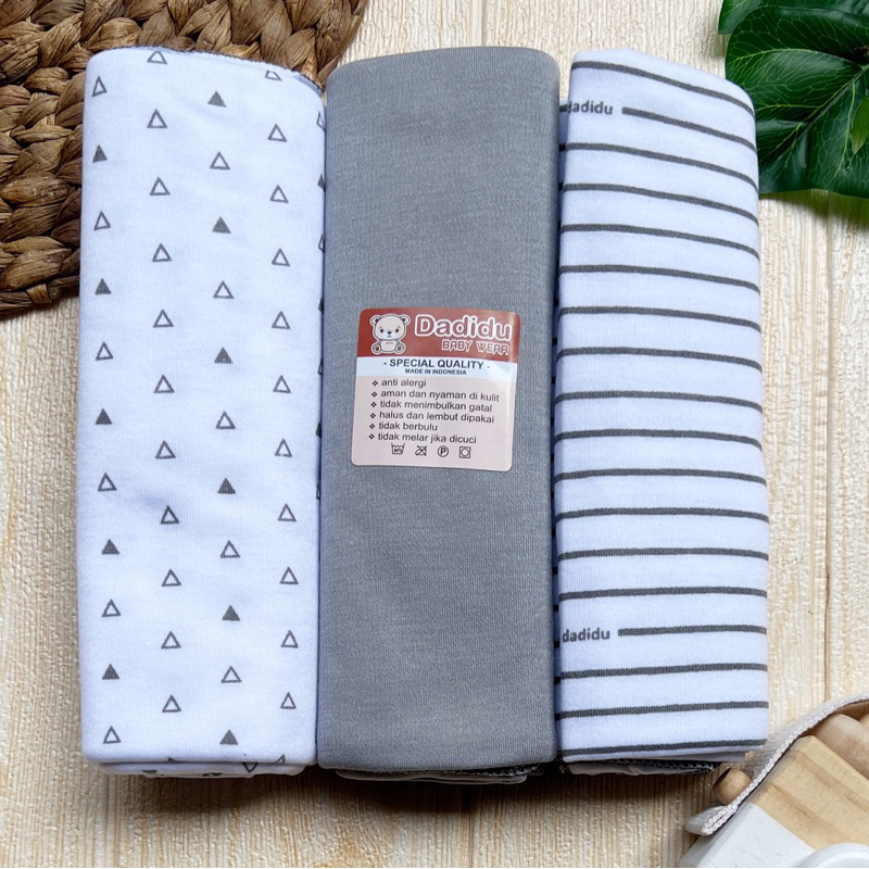 Serian GREY ABU MUDA DADIDU- 3 pcs Bedong Bayi Bahan Kaos GREY ABU MUDA SERIES 110 x 90 cm