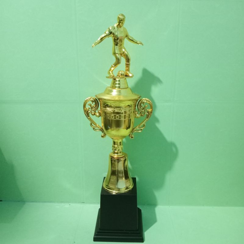 Piala 107 + Patung Futsal Tinggi 40cm SATUAN