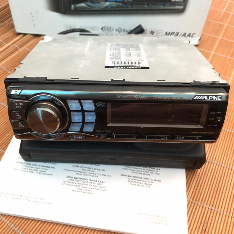 Head unit Alpine CDA-9887 (bekas)