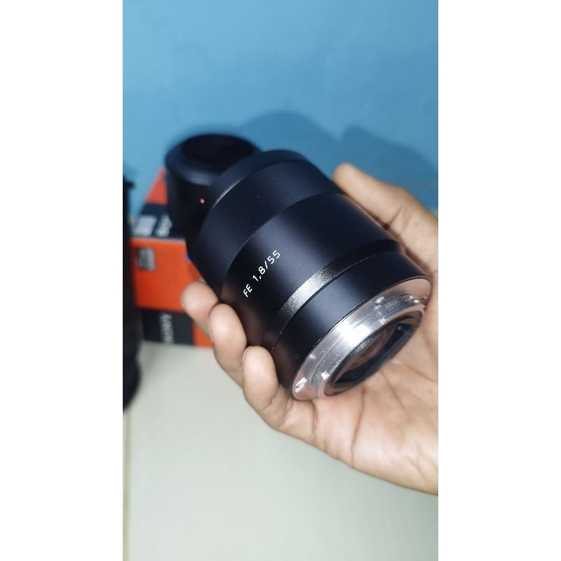 lensa sony zeiss 55mm f1,8 fullframe