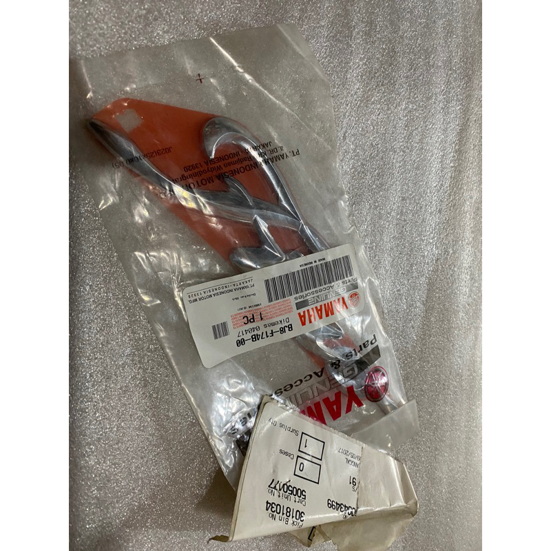 BEST 8898 EMBLEM 3D TIMBUL BODY BELAKANG KANAN FINO FI PREMIUM