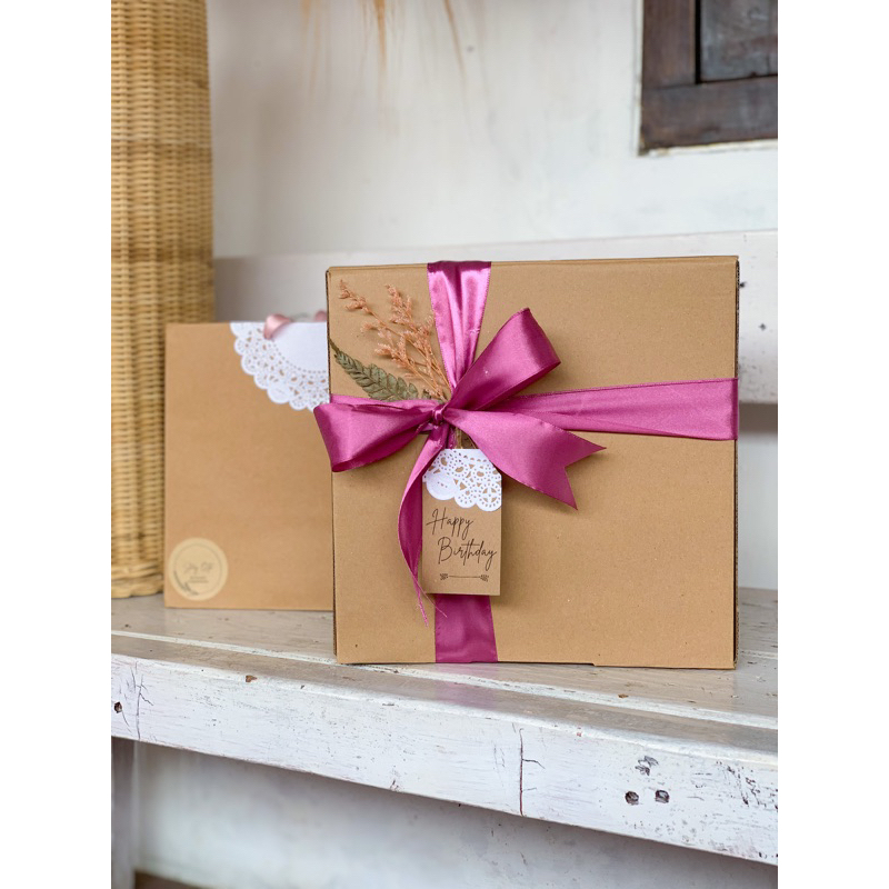 

Hampers Valentine Series