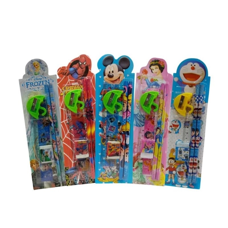 [BISA INSTAN BEBAS PILIH MOTIF] SET ALAT TULIS KARAKTEK 5 IN 1 / PAKET LENGKAP PENSIL PENGHAPUS RAUTAN PENGGARIS BERGAMBAR Souvenir ULTAH ANAK / SET ALAT TULIS