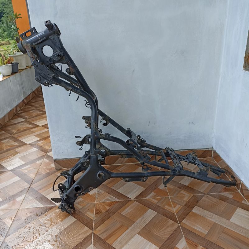 rangka frame kerangka Ninja 250 R karbu Original Kawasaki