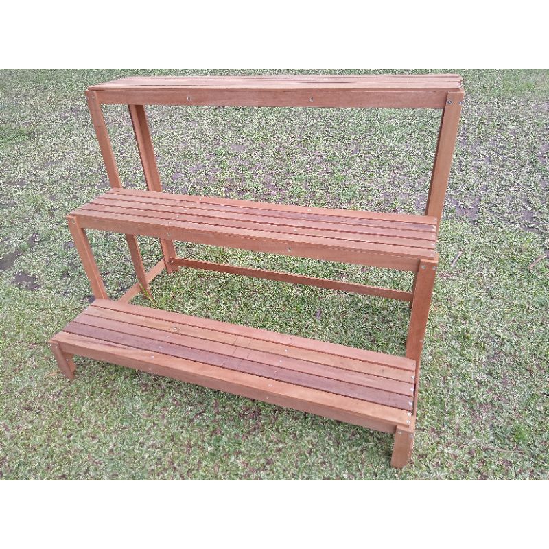 rak bunga kayu ulin model tangga 3 tingkat