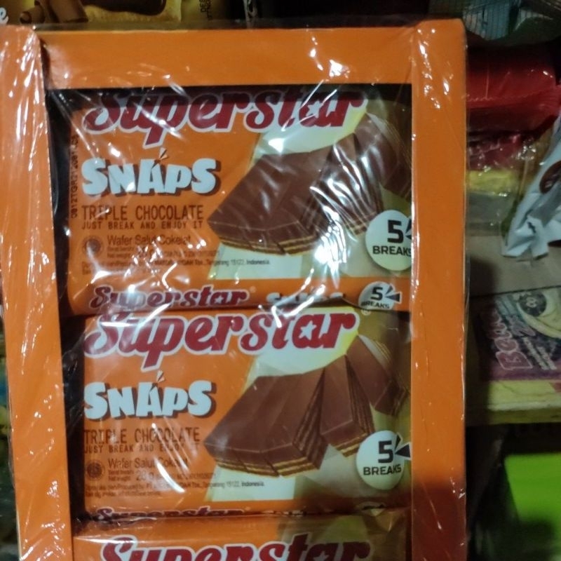 superstar snaps triple chocolate wafer salut cokelat