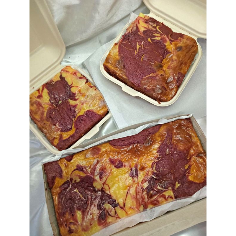 

Premium Redvelvet cheesecake (Brownies Redvelvet Cheesecake) by. EzraCake