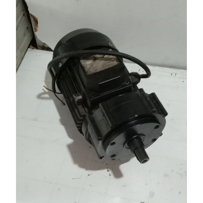 Ac Motor Gearbok 230V 1Phase Ratio 1 : 3 1HP