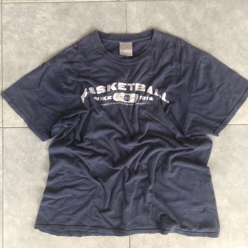 Nike tee