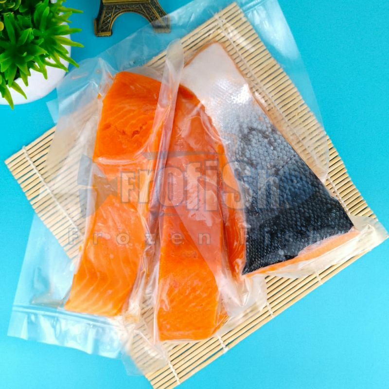 

Salmon Fillet Sashimi Grade 200gr