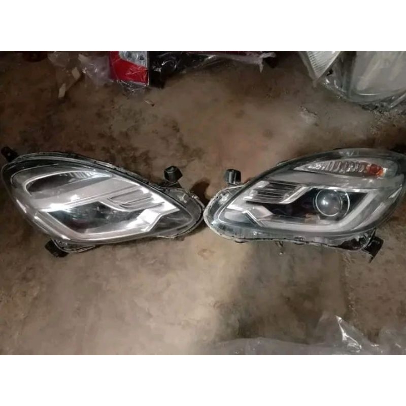 Head lamp lampu depan Mobilio RS 2015 2018 pnp Brio