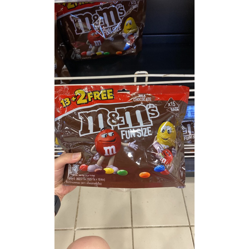 

m&m chocolate funsize milk chocolate isi 15 bks / m&m's peanut isi 13 bks