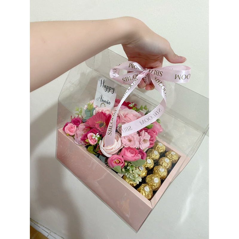 

CHOCOLATE FLOWER BOX (READY)