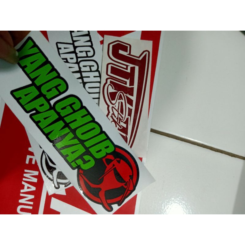 stiker yang ghoib apanya
