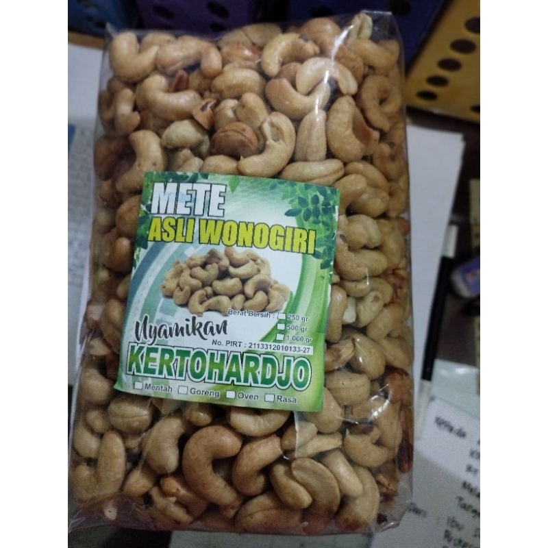 

kacang mete