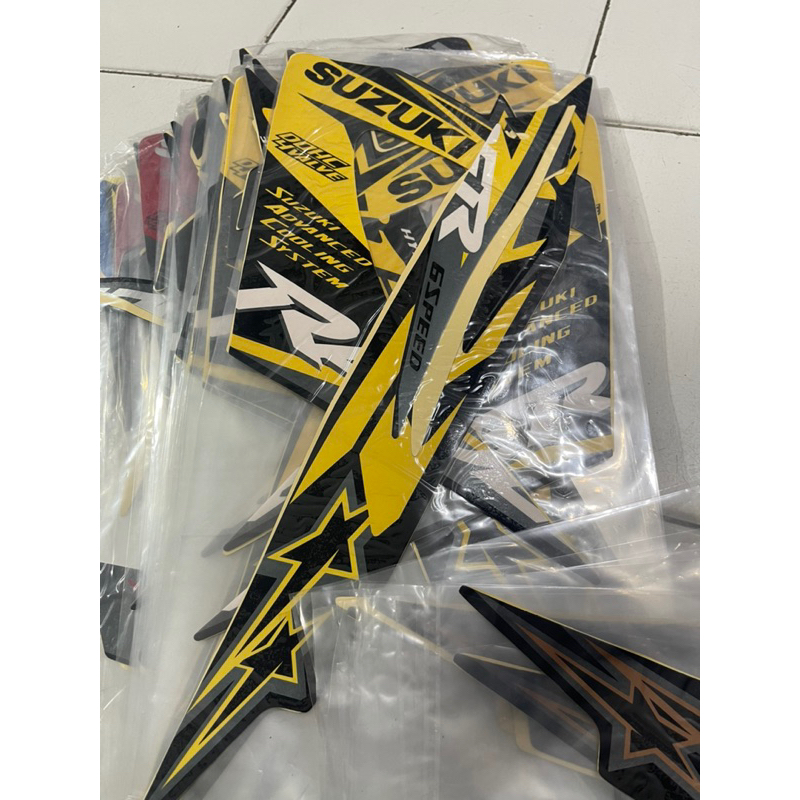 STIKER STRIPING VARIASI SATRIA F FACELIFT RAIDER 2013 2014 2015 HITAM LIS KUNING