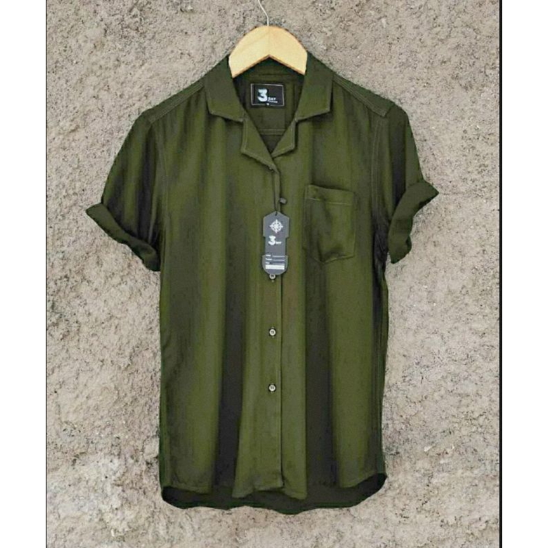 ~KEMEJA POLOS LENGAN PENDAK HAWAIAN CLASSIC SHIRT KEMEJA PANTAI RAYON kemeja krah piama pria