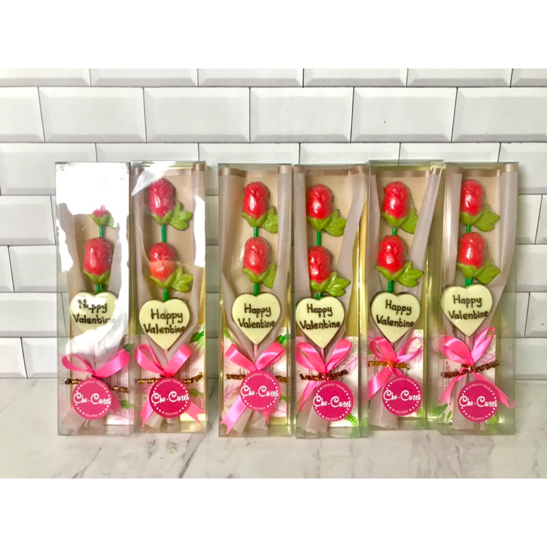 

Cho-Cweet Buket Bunga (M) Mika Transparan Coklat Valentine Bisa Custom Tulisan