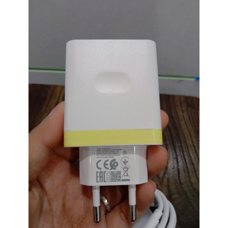 CHARGER REALME TYPE-C 33W ORIGINAL