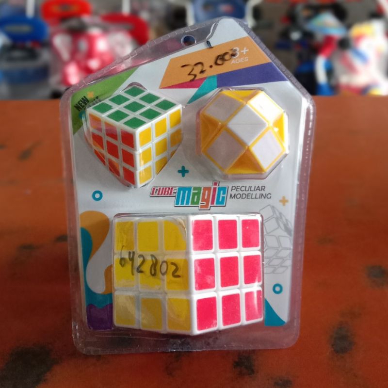 Rubik 3x3x3 + 1 rubik mini + 1 Cube Magic peculiar modelling