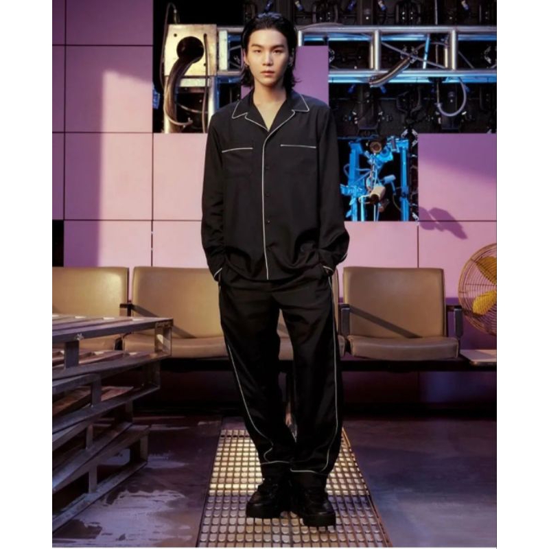 piyama suga bts hitam/ piyama suga bomus freebies/ piyama korean/ piyama couple/ baju tidur suga bts
