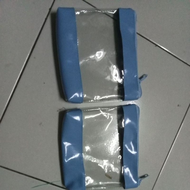 Dompet kosmetik