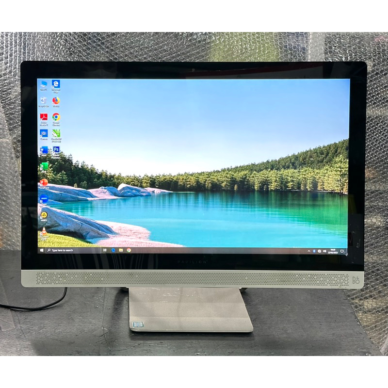 All-in-One AIO PC HP Pavilion 24-b214d Core i7-7700T NVIDIA 930MX DDR5 2GB 24inch Touchscreen Second