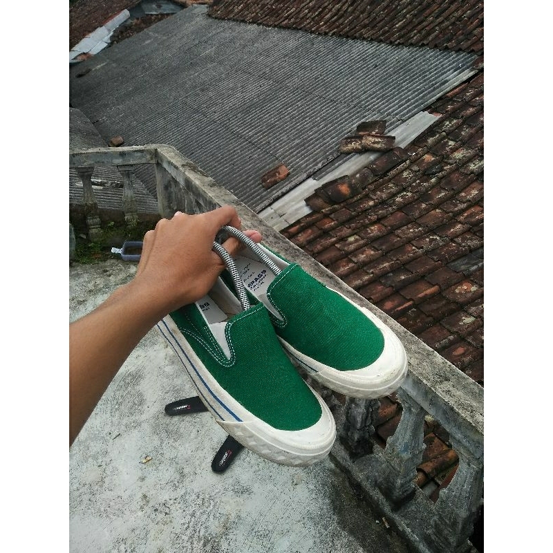 compass retrograde green slipon (second)