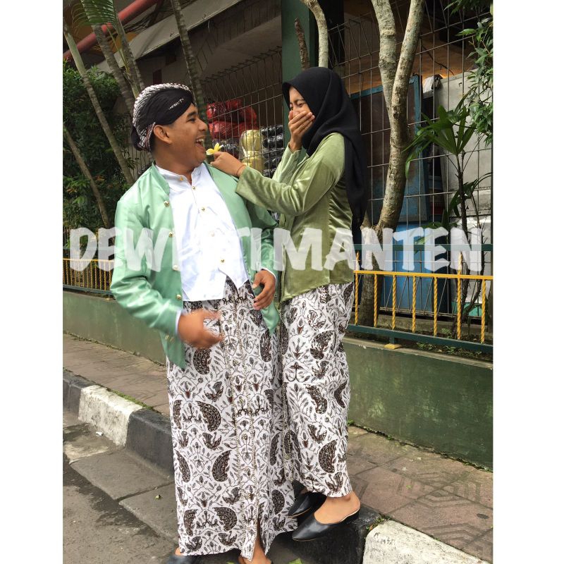 Beskap preweding dan kebaya prewedding