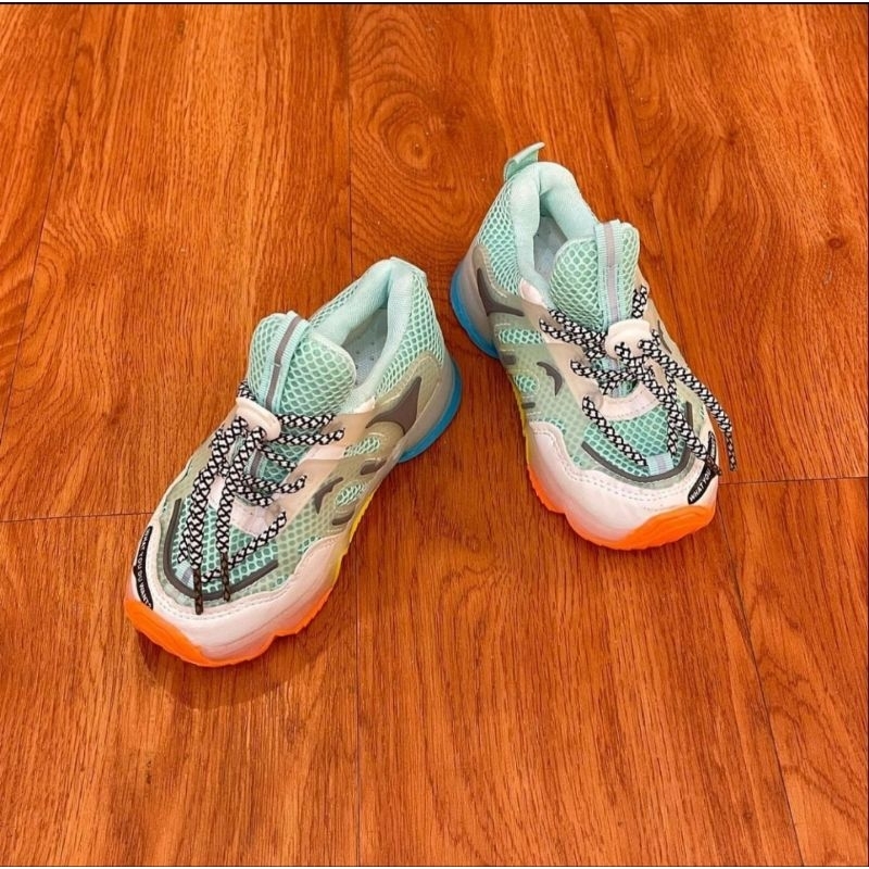 sneakers anak unisex import