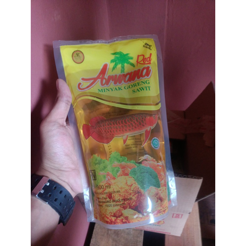 

MINYAK GORENG ARWANA RED 900ml (Pouch)