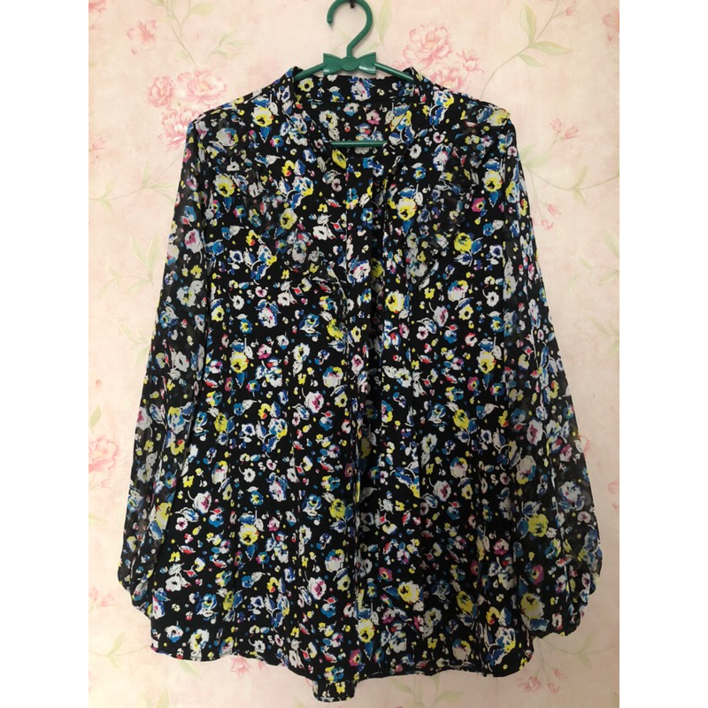blouse ruffle bunga
