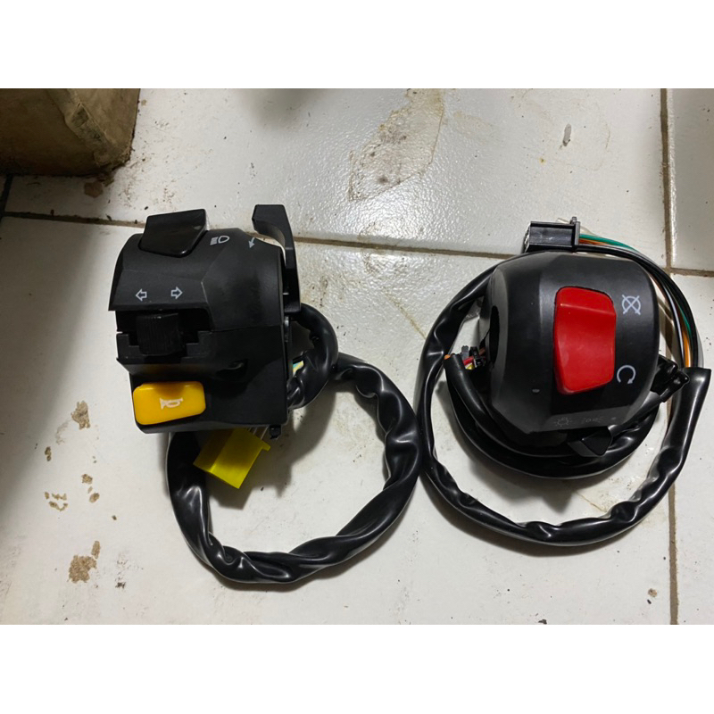 SAKLAR KANAN KIRI HOLDER KANAN KIRI SUZUKI THUNDER 125 NEW